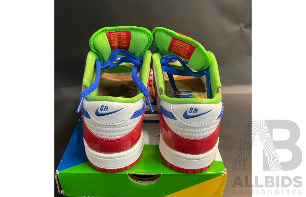 Nike SB Dunk Low 'Sandy Bodecker' Sneakers – Size EUR 41 (FD8777-100)