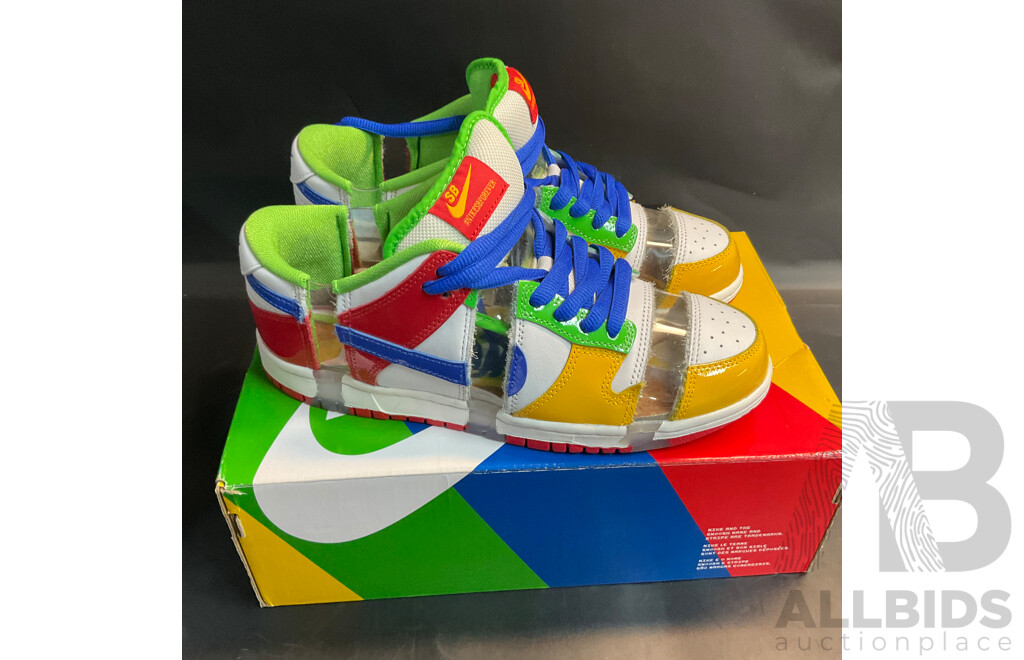 Nike SB Dunk Low 'Sandy Bodecker' Sneakers – Size EUR 41 (FD8777-100)