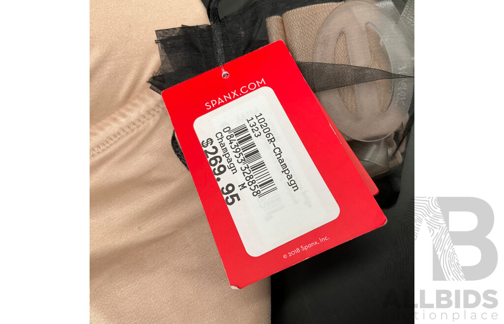 Spanx Low-Back Plunge Thong Bodysuit - Champagn Size M - ORP $269.95