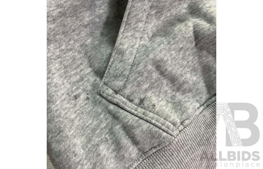 LACOSTE T-shirt with Logo (M,L) and NAUTICA Hoodie (L) - Lot of 3