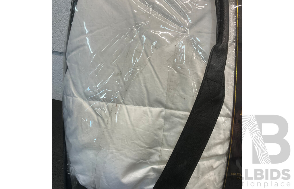 GLUCKSBURG European White Goose Down Duvet - King