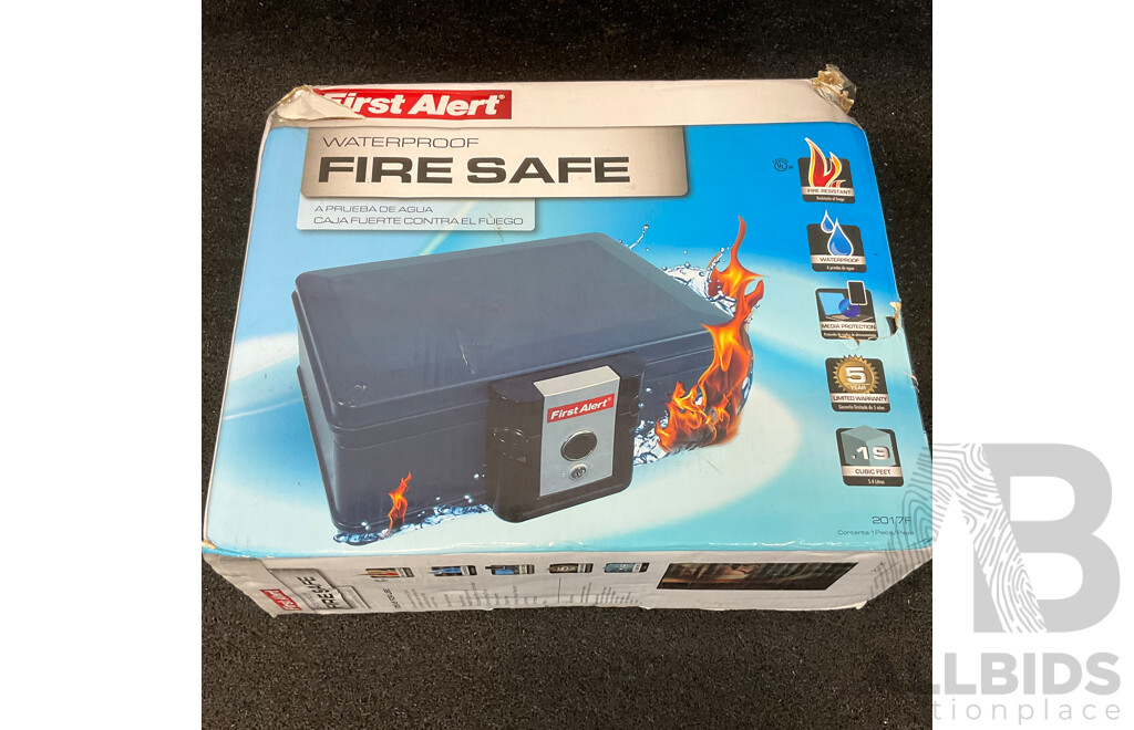FIRST ALERT Waterproof Fire Safe