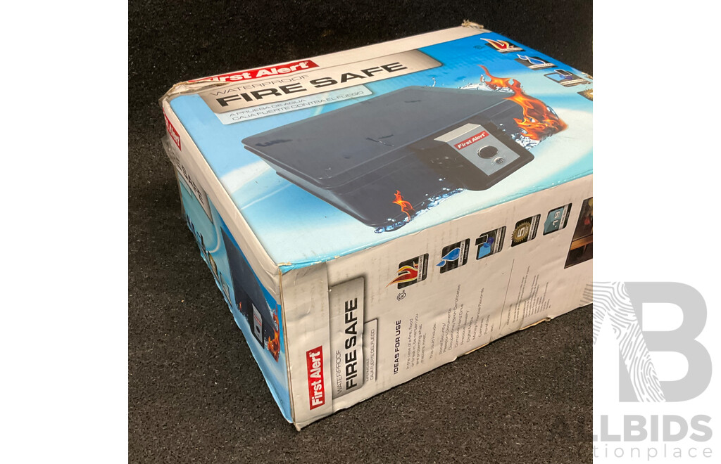 FIRST ALERT Waterproof Fire Safe