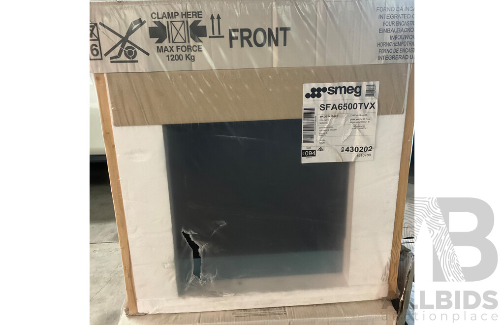 SMEG 60cm Built-in Oven (SFA6500TVX)