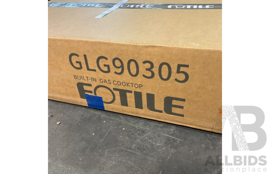 FOTILE 900cm 3 Burner Built-In Gas Cooktop (GLG90305)