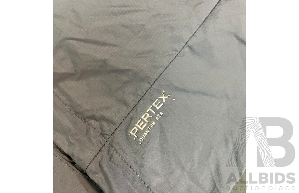 MACPAC Men's Pertex Whitcombe Windbreaker V2 (M) and MACPAC Men's Caples Running Short (M) - Lot of 2