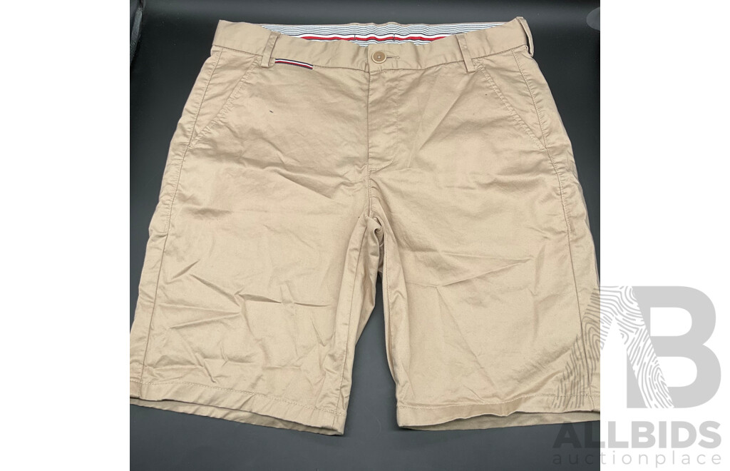 Tommy Hilfiger Logo Print Canvas Tote Bag & Calvin Klein Jeans Chino Shorts (M) (Lot of 2)