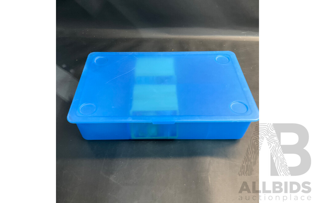 2023 Cramorant V Card (CN) with Box of Vintage Pokemon Cards (1999,2014-2017)