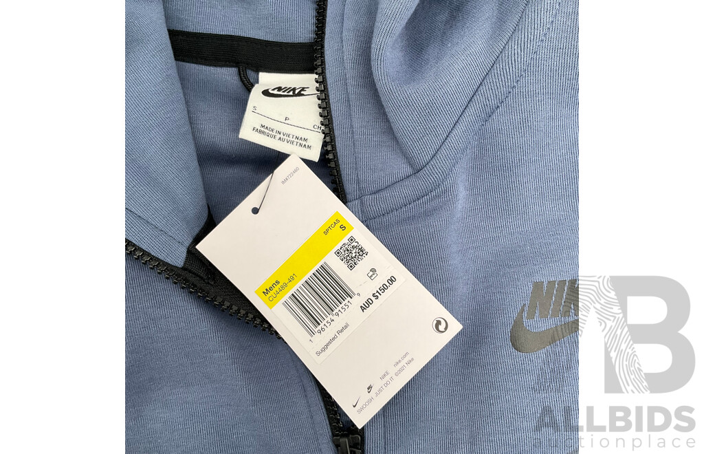 NIKE Tech Fleece Hoodie Men's Size S and NIKE Youth T-Shirt Size M and ANKO Size 12 - Lot of 3