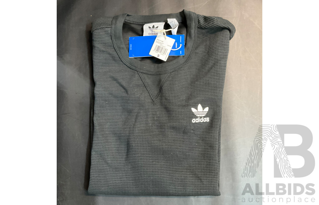 ADIDAS T-Shirt, Assorted Men's Shorts and Silver Scent Eau De Toilette - Lot of 7