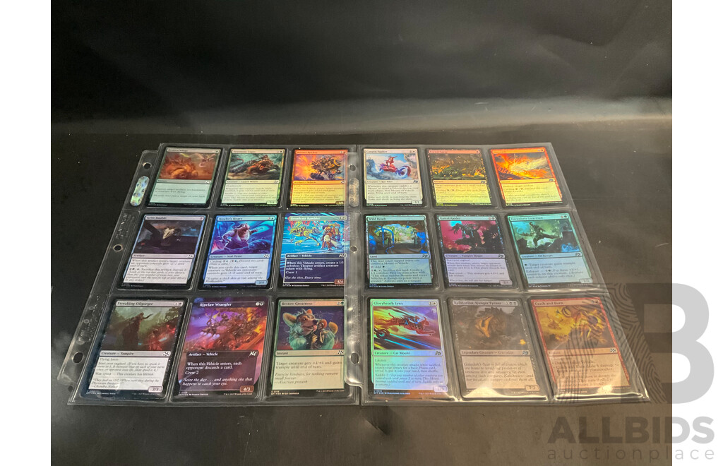 Magic: the Gathering Over 120 Foil Cards with 700 Loose Trading Cards