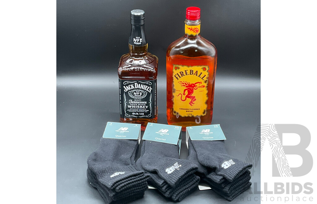 FIREBALL Whisky 1000ml, Jack Daniel's Whiskey 1000ml and 3x 3pack NB Socks - Lot of 5