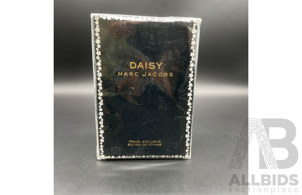 MARC JACOBS Daisy - Travel Edition - 100ml Eau De Toilette Spray and 75ml Lotion