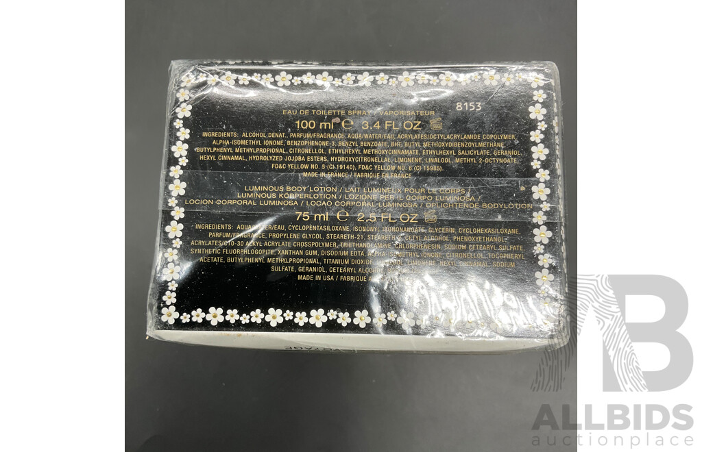 MARC JACOBS Daisy - Travel Edition - 100ml Eau De Toilette Spray and 75ml Lotion