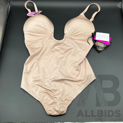 Spanx Low-Back Plunge Thong Bodysuit - Champagn Size M - ORP $269.95