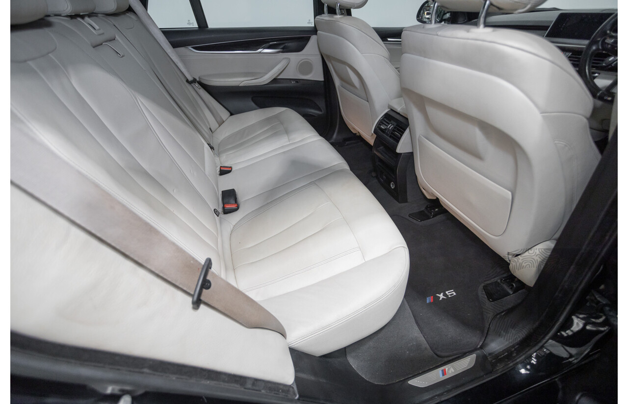 4/2016 BMW X5 xDrive30d (AWD) F15 MY16 4D Wagon Carbonschwarz Black Metallic Turbo Diesel 3.0L