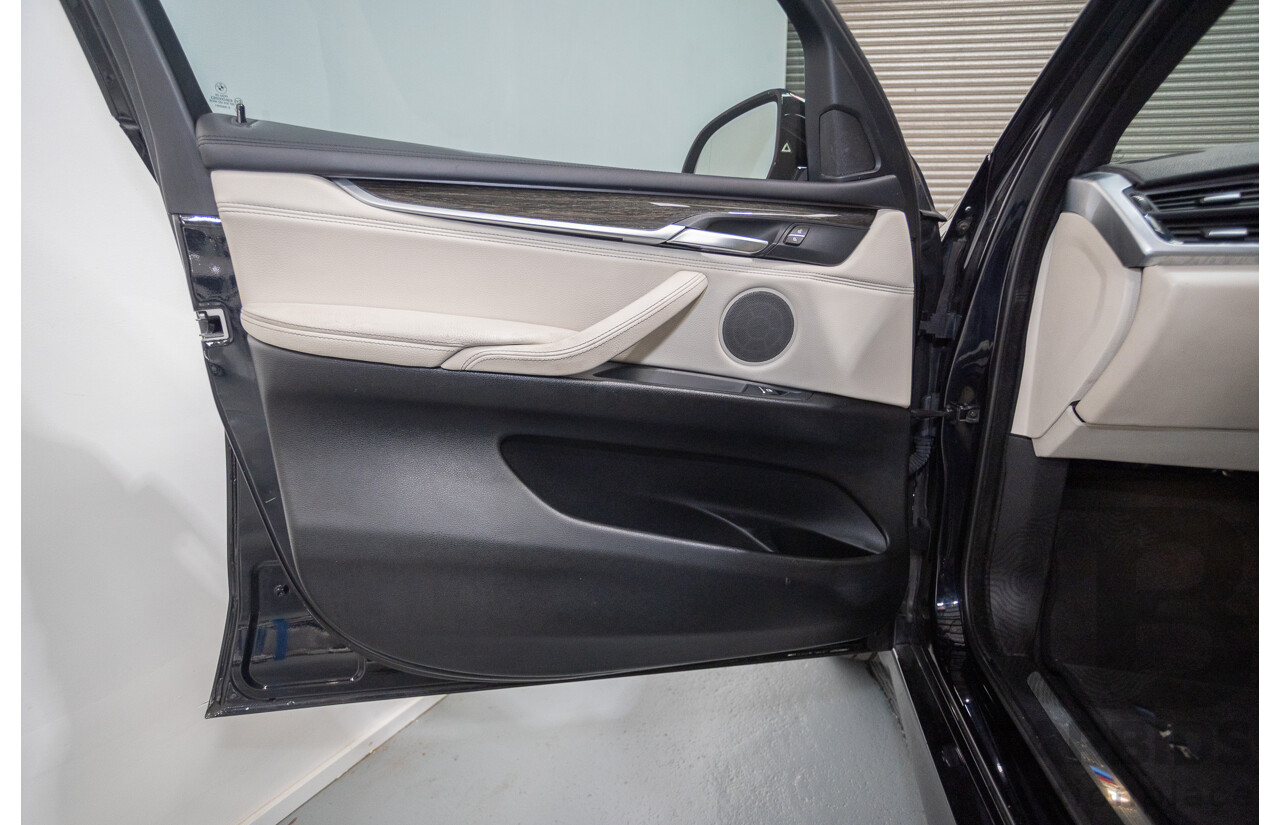 4/2016 BMW X5 xDrive30d (AWD) F15 MY16 4D Wagon Carbonschwarz Black Metallic Turbo Diesel 3.0L