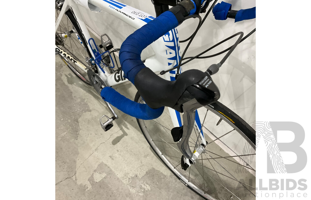 Giant TCR Advanced (53.5cm Frame) Bike - Blue & White