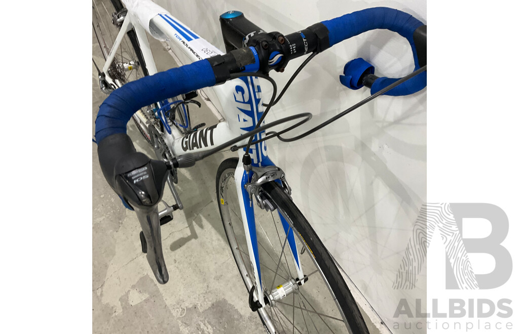 Giant TCR Advanced (53.5cm Frame) Bike - Blue & White