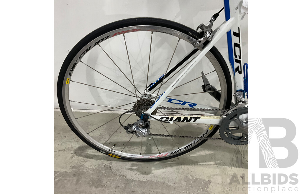 Giant TCR Advanced (53.5cm Frame) Bike - Blue & White