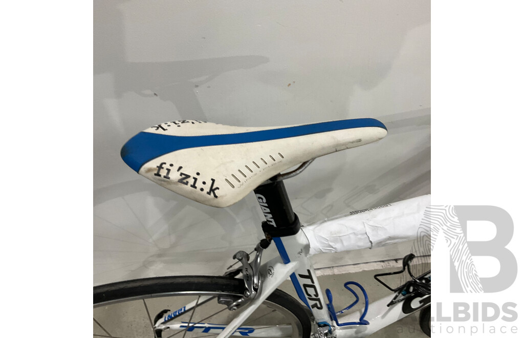 Giant TCR Advanced (53.5cm Frame) Bike - Blue & White