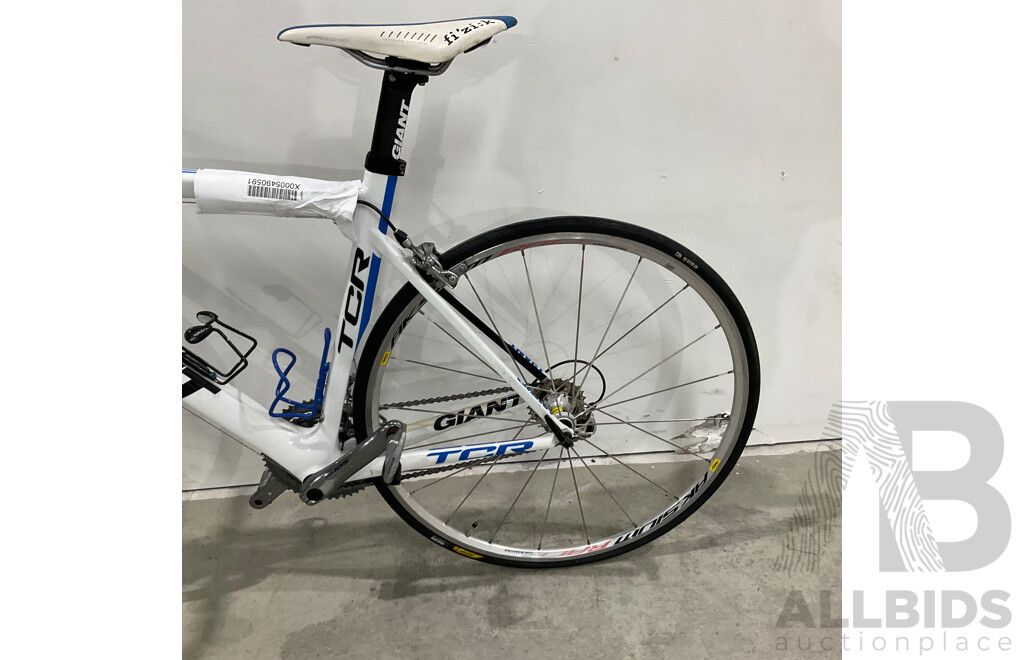 Giant TCR Advanced (53.5cm Frame) Bike - Blue & White