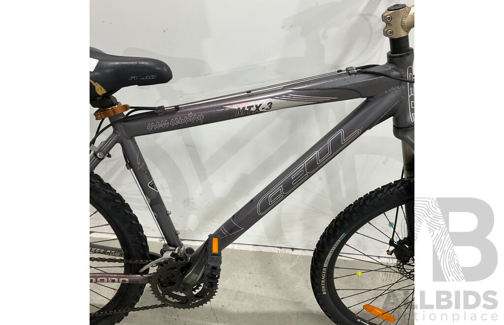 CELL MTX-3 18.5'' Bike