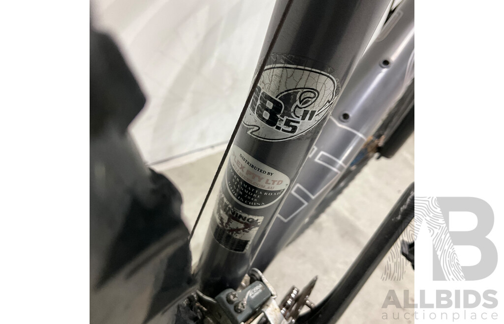 CELL MTX-3 18.5'' Bike