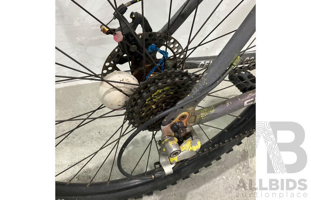 CELL MTX-3 18.5'' Bike