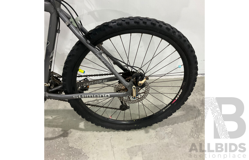 CELL MTX-3 18.5'' Bike