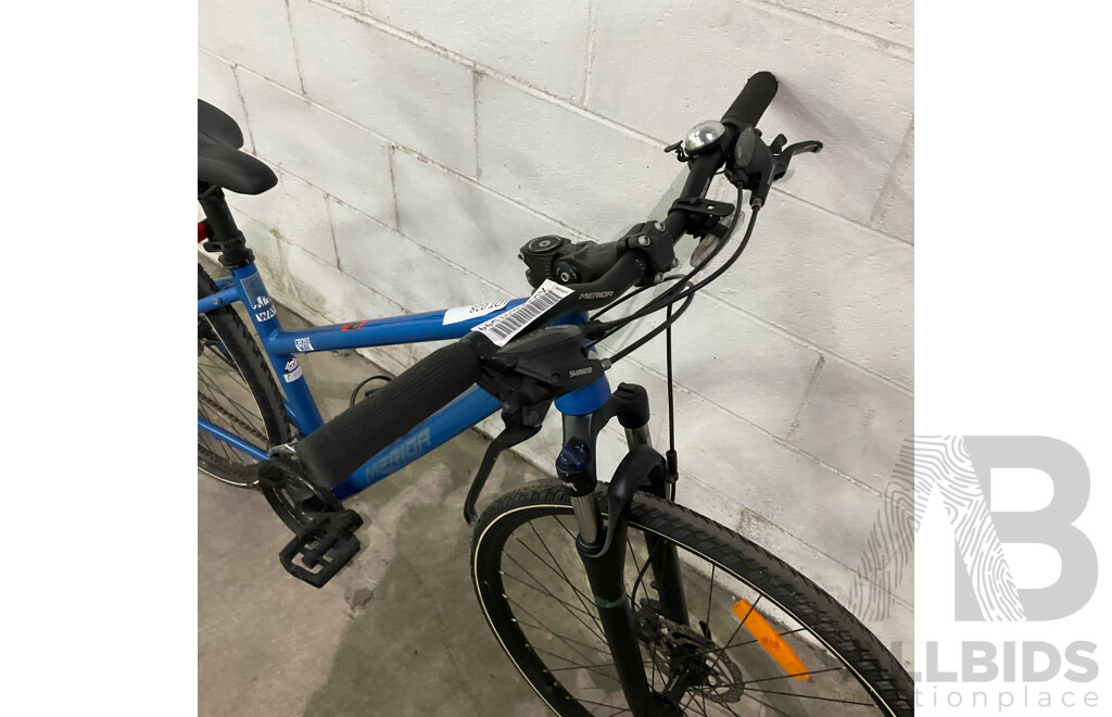 Merida Crossway 20 Blue Bike - Size XS