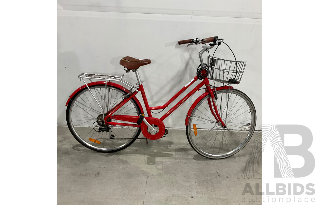 XDS Red Ladies Town Bike