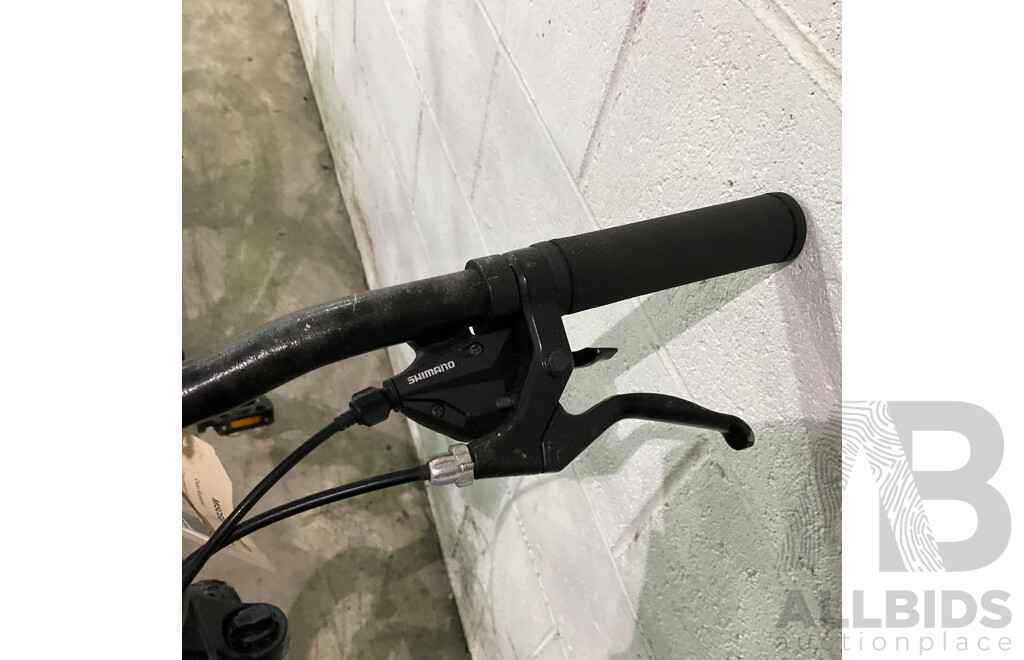 GT Aggressor Size L Bike