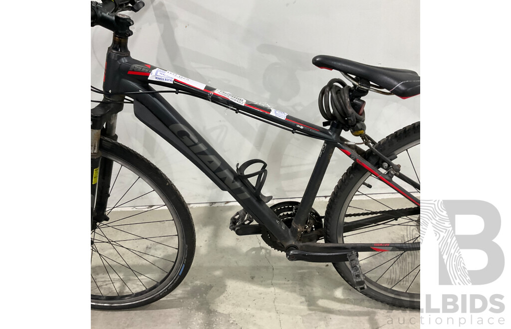 Giant Roam 3 Size S Bike