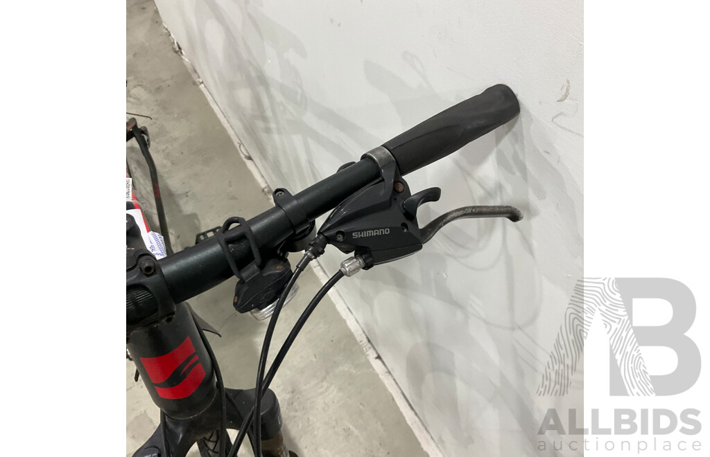 Giant Roam 3 Size S Bike