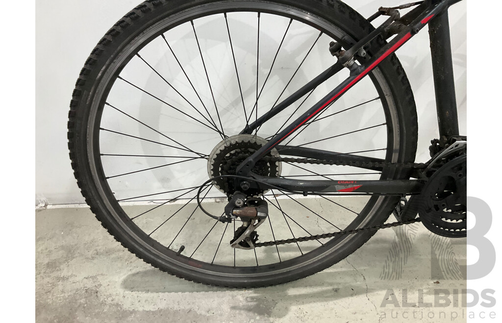 Giant Roam 3 Size S Bike