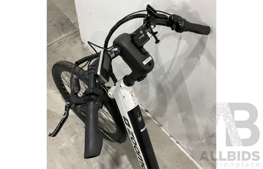ZOOMO E-bike