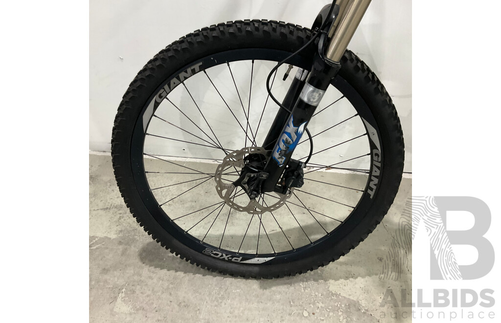 Giant Tarnce X1 Bike - Size 18''