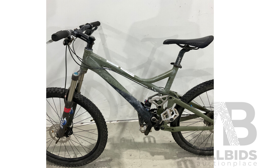 Giant ALUXX 6000 Series Bitted Tubing Bike