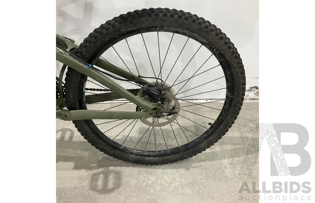 Giant ALUXX 6000 Series Bitted Tubing Bike