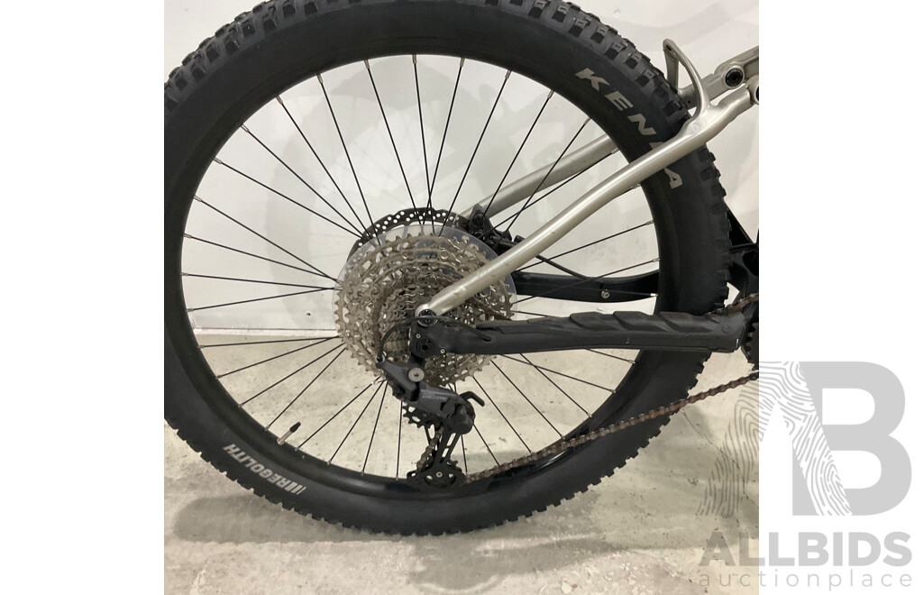 2022 Merida  EOne-Sixty E-bike - Size XL