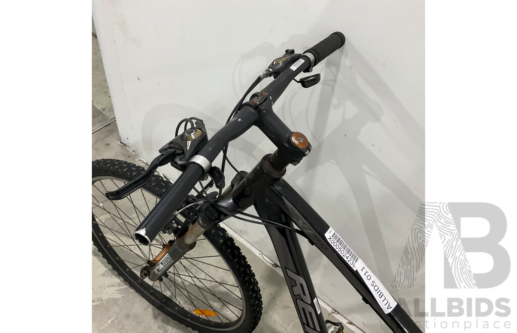 REID X129 Bike - Size M