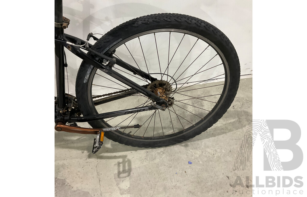 REID X129 Bike - Size M