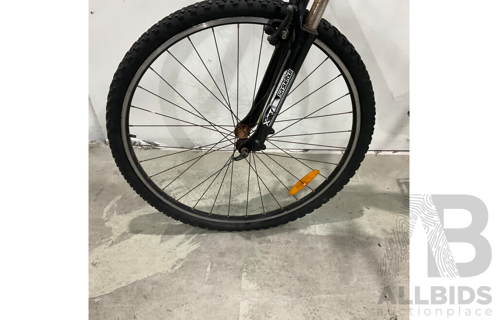REID X129 Bike - Size M