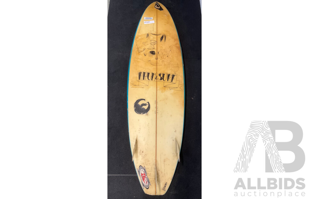 Vintage-Style Surfboard