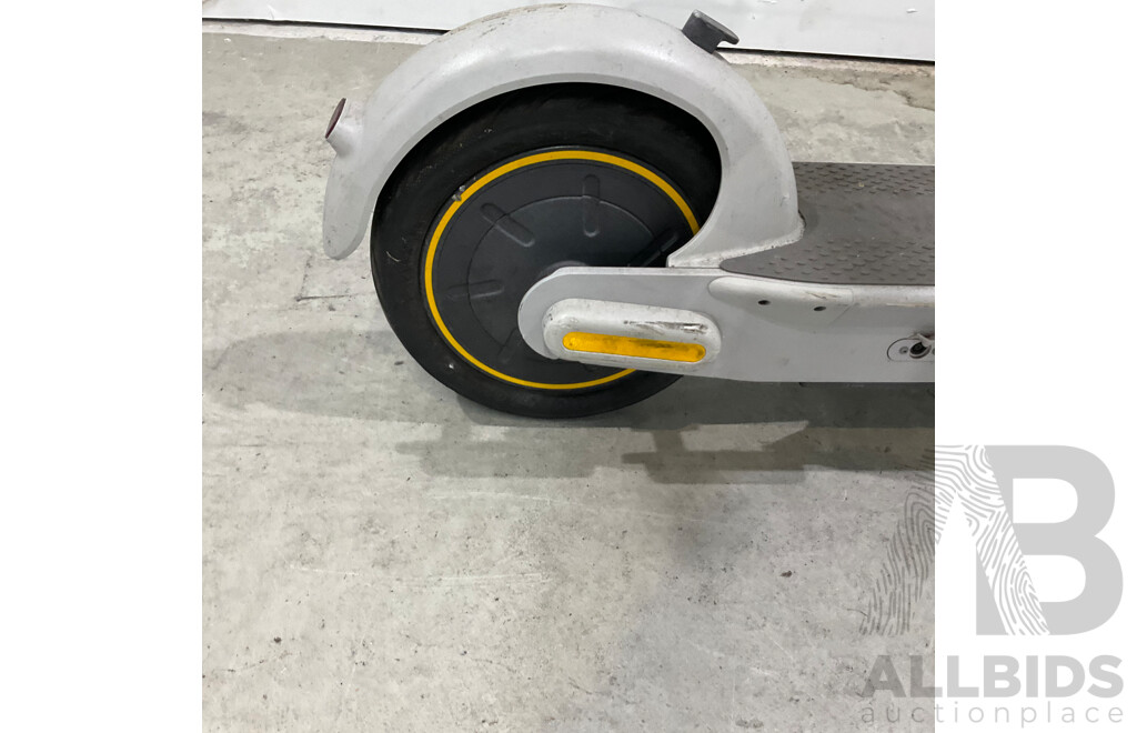 NINEBOT Kickscooter MAX G30L E-scooter