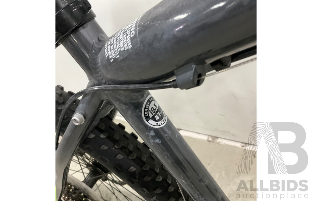 Merida Big 7 Bike - 18.5''