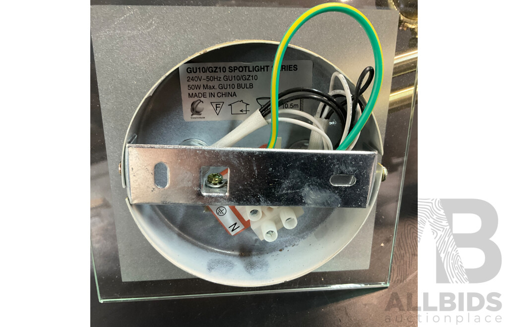 GU10 Adjustable Brass 4 Lights Spotlight - Lot of 8 ( with 32 Light Bulbs )