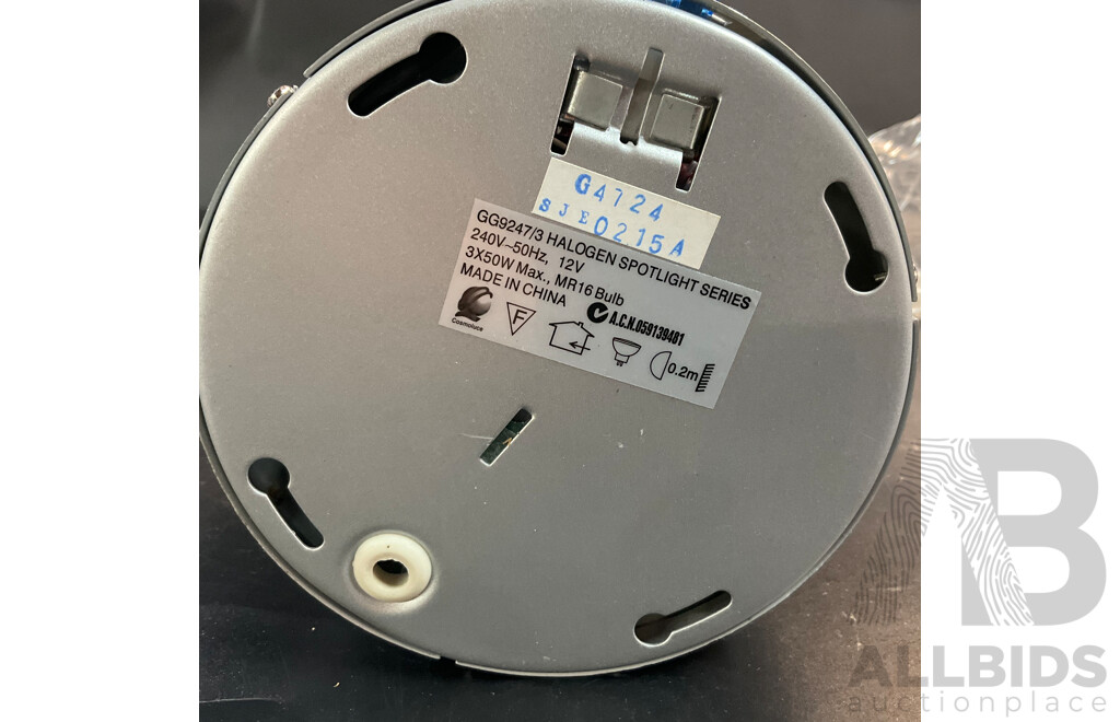 Assorted Light Fitting & Acessories