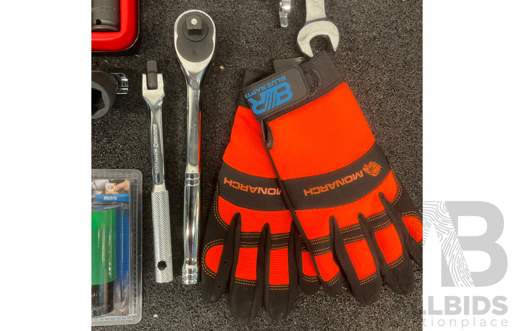 Collection of Various Automotive Tools, Including Ratchet Spanner Set, Socket Set and Others